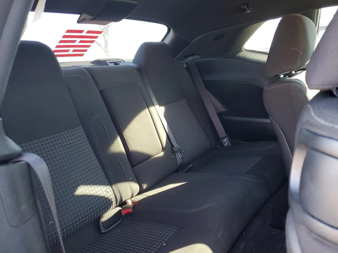 Dodge Challenger 3.6 V6 - изображение 9