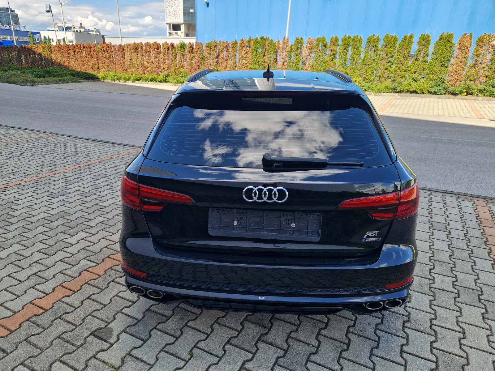 Audi A4 3.0TDI/272к/ABT/DIGITAL/FULL LED/DISTRONIC/Quattro - изображение 4