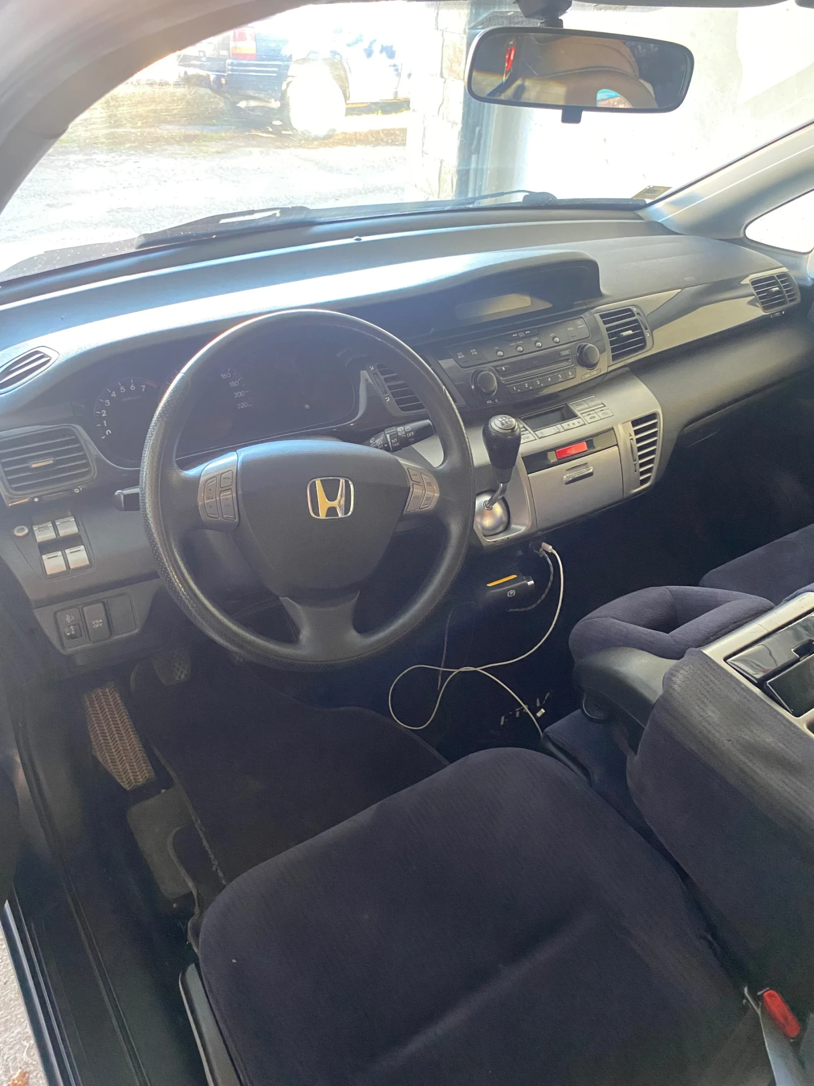 Honda Fr-v 1.8 - изображение 5