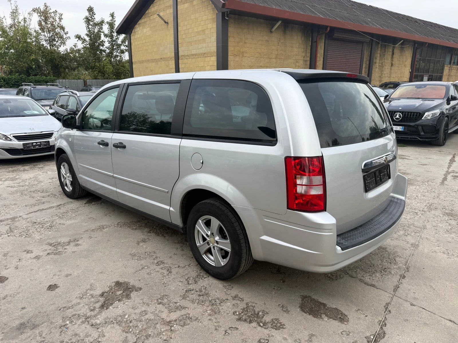 Chrysler Gr.voyager 3.8i V6 - изображение 5