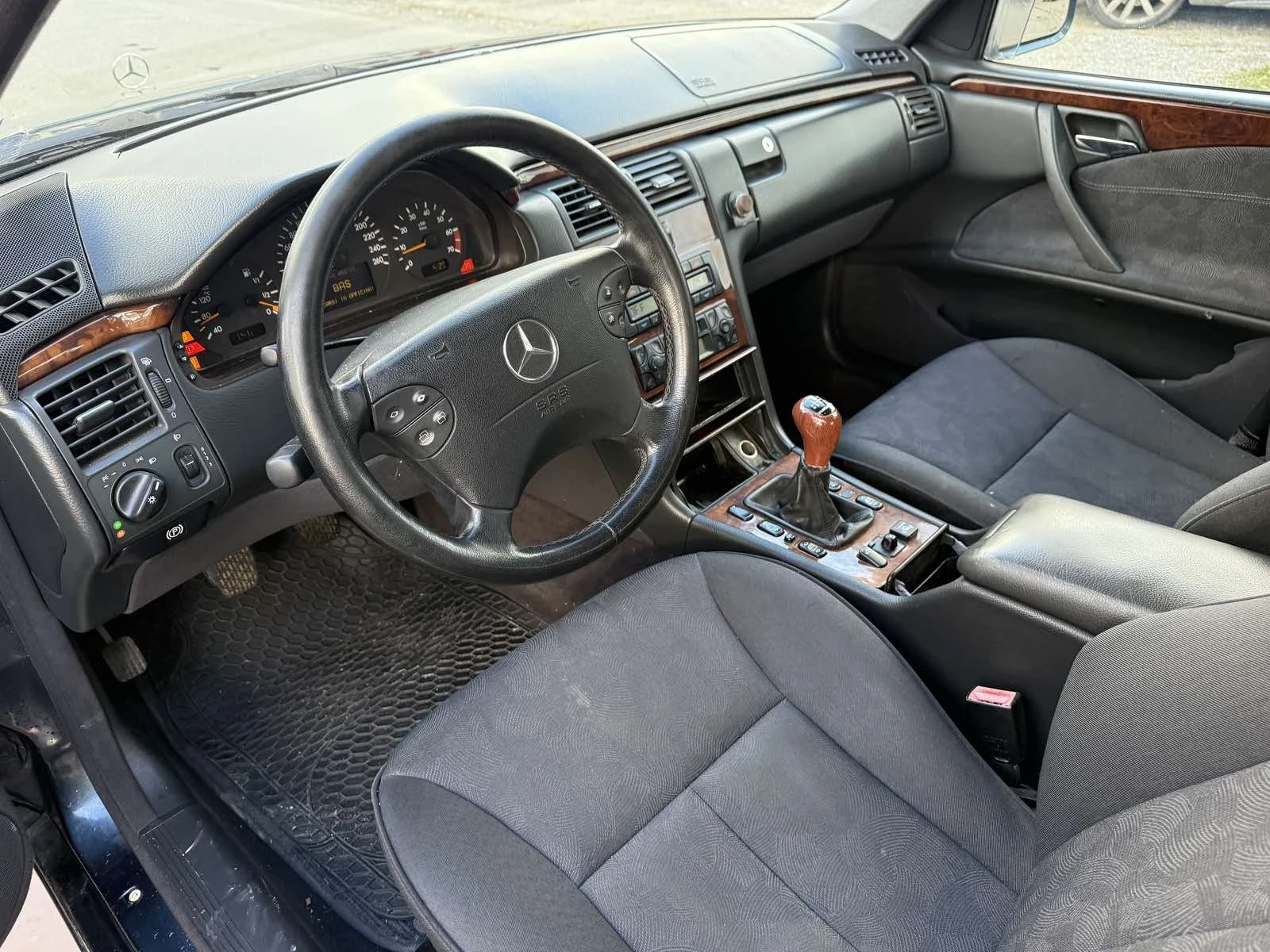 Mercedes-Benz E 200 GPL EURO3 - изображение 7