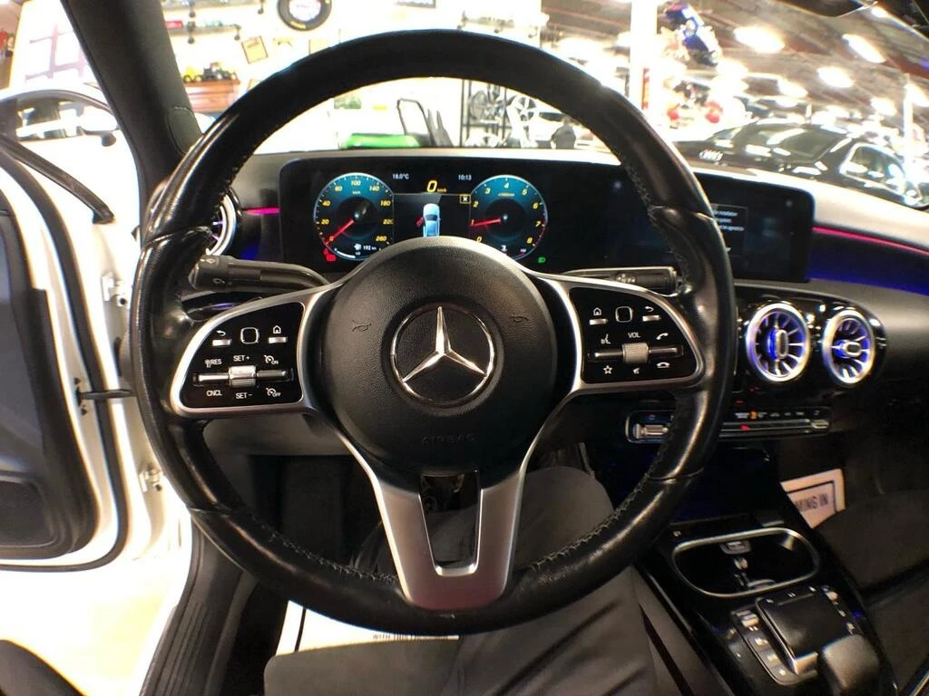 Mercedes-Benz A 220 * AMG * CARFAX * ���� �� �������� | Mobile.bg � ����������� 14