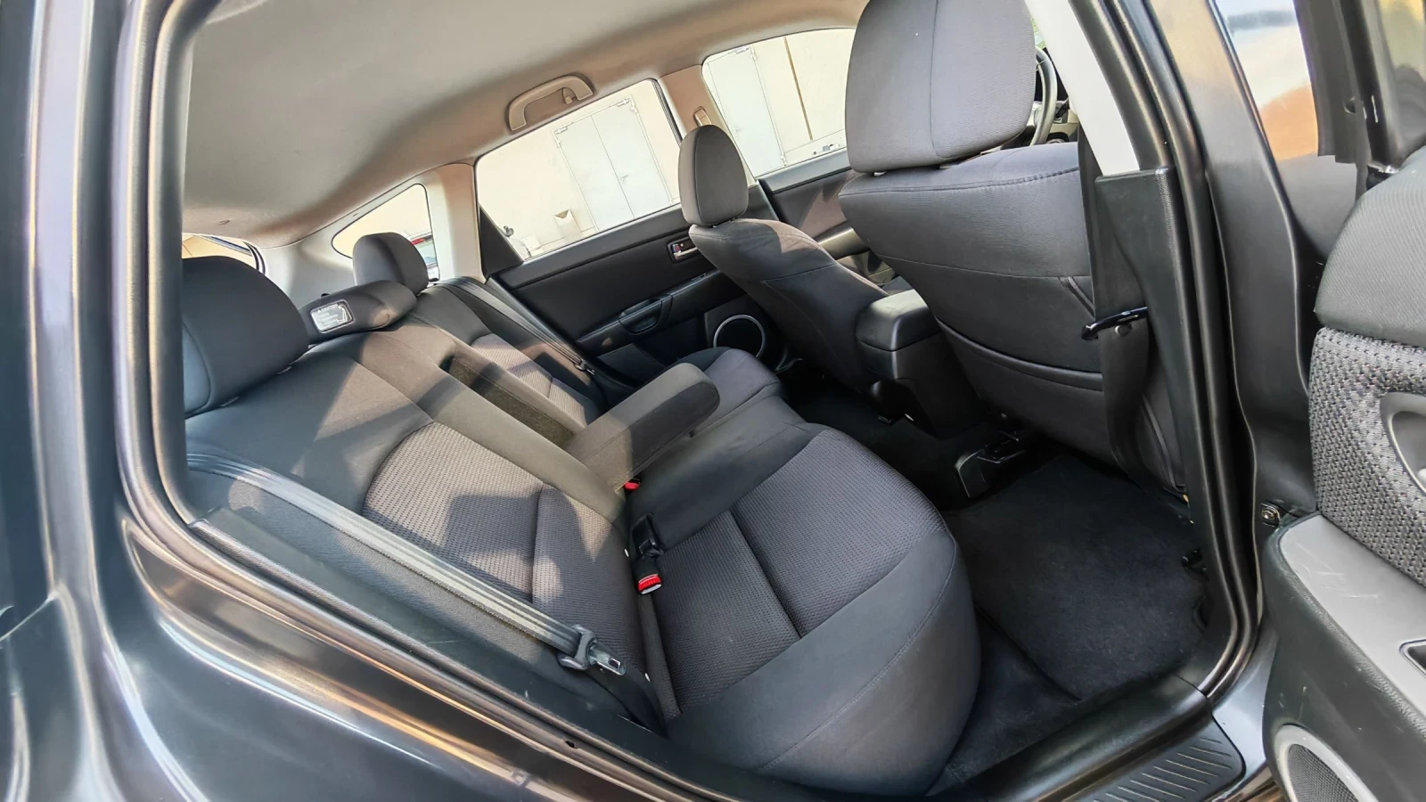 Mazda 3 1.6D | Mobile.bg � ����������� 9