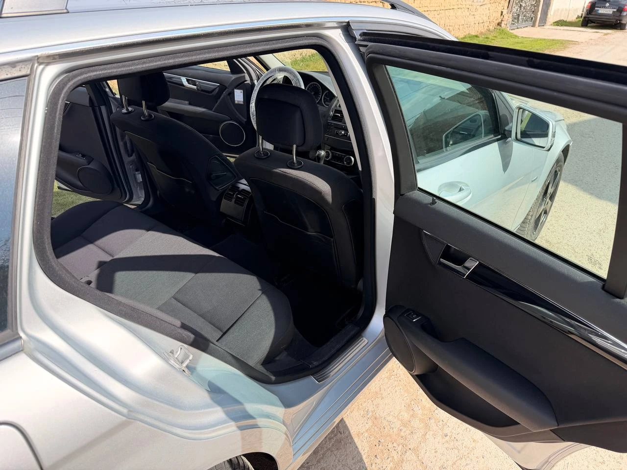 Mercedes-Benz C 200 2.2CDI 2011г EURO 5, снимка 11 - Автомобили и джипове - 53956387