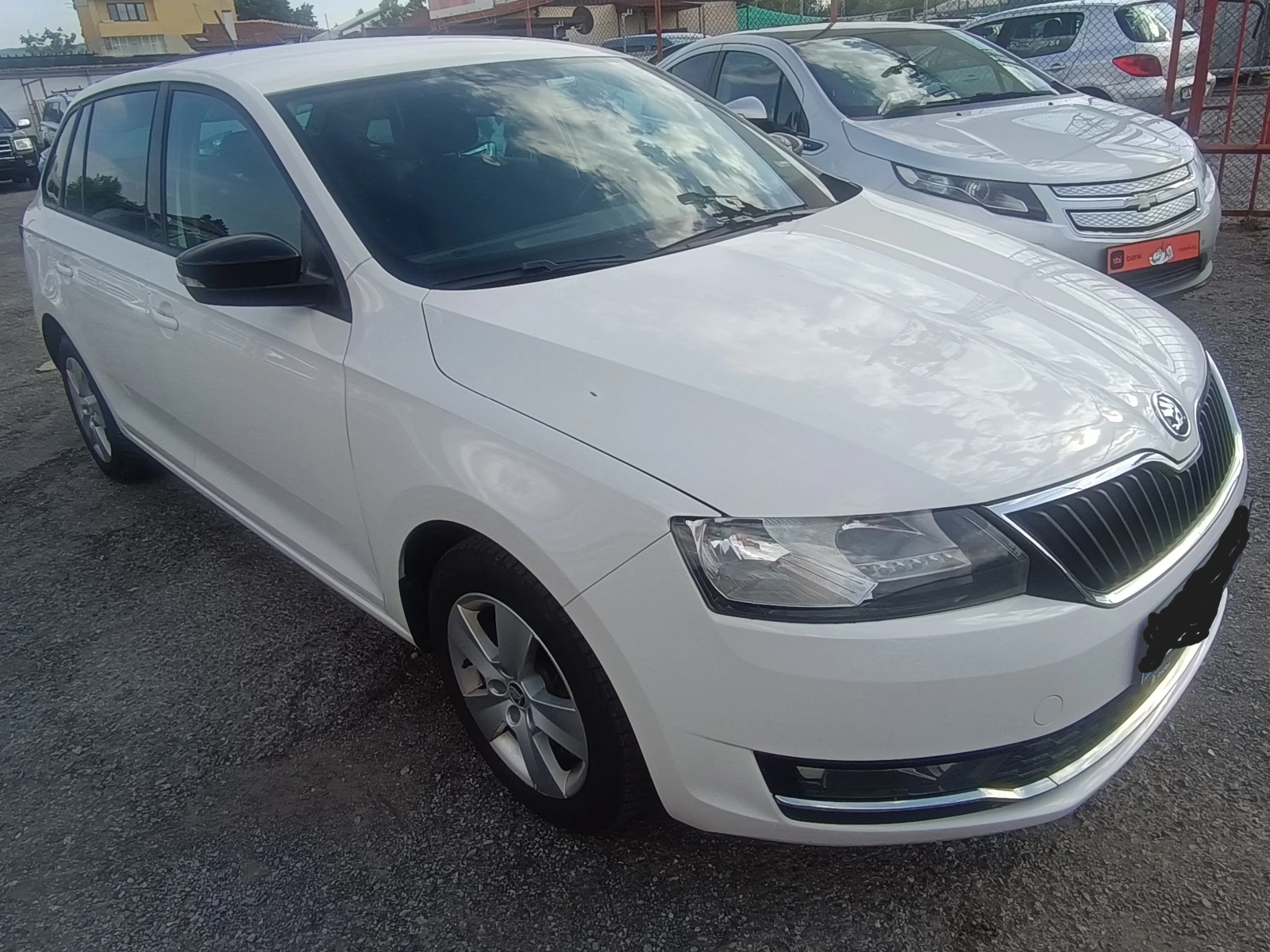 Skoda Rapid 117хил.км !! 2019год !! Всичко платено !!!, снимка 2 - Автомобили и джипове - 54056693