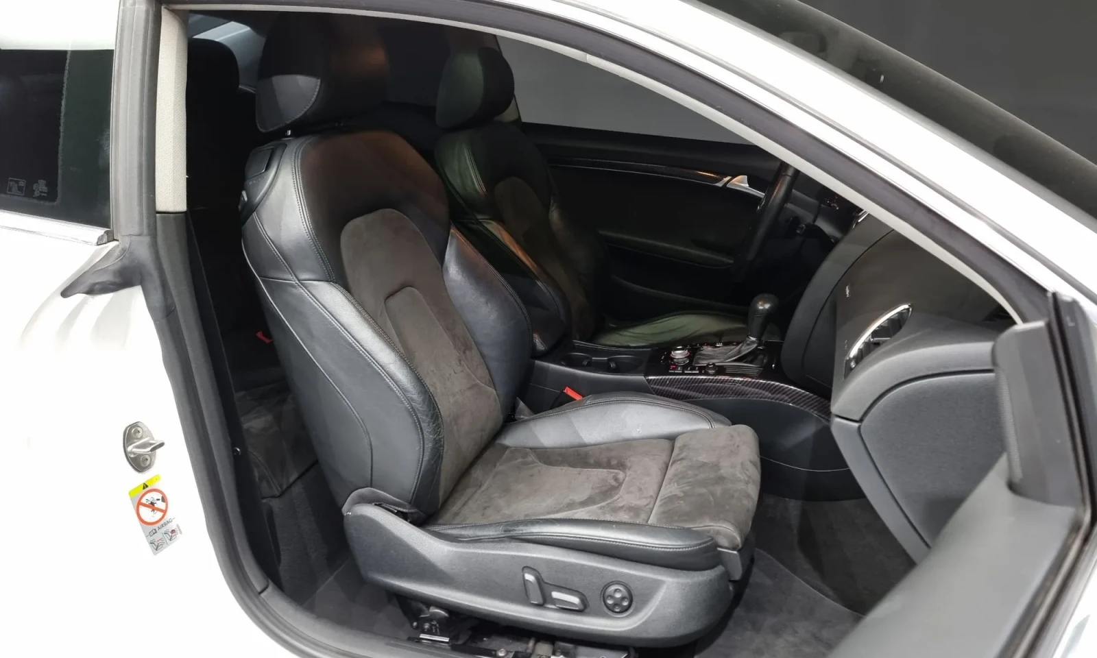 Audi A5 2.0 TFSI Quattro, снимка 11 - Автомобили и джипове - 54608065