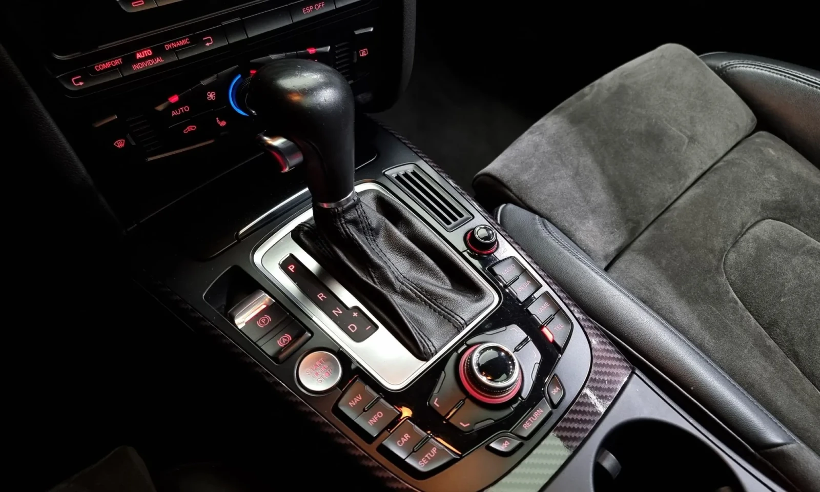 Audi A5 2.0 TFSI Quattro, снимка 9 - Автомобили и джипове - 54608065