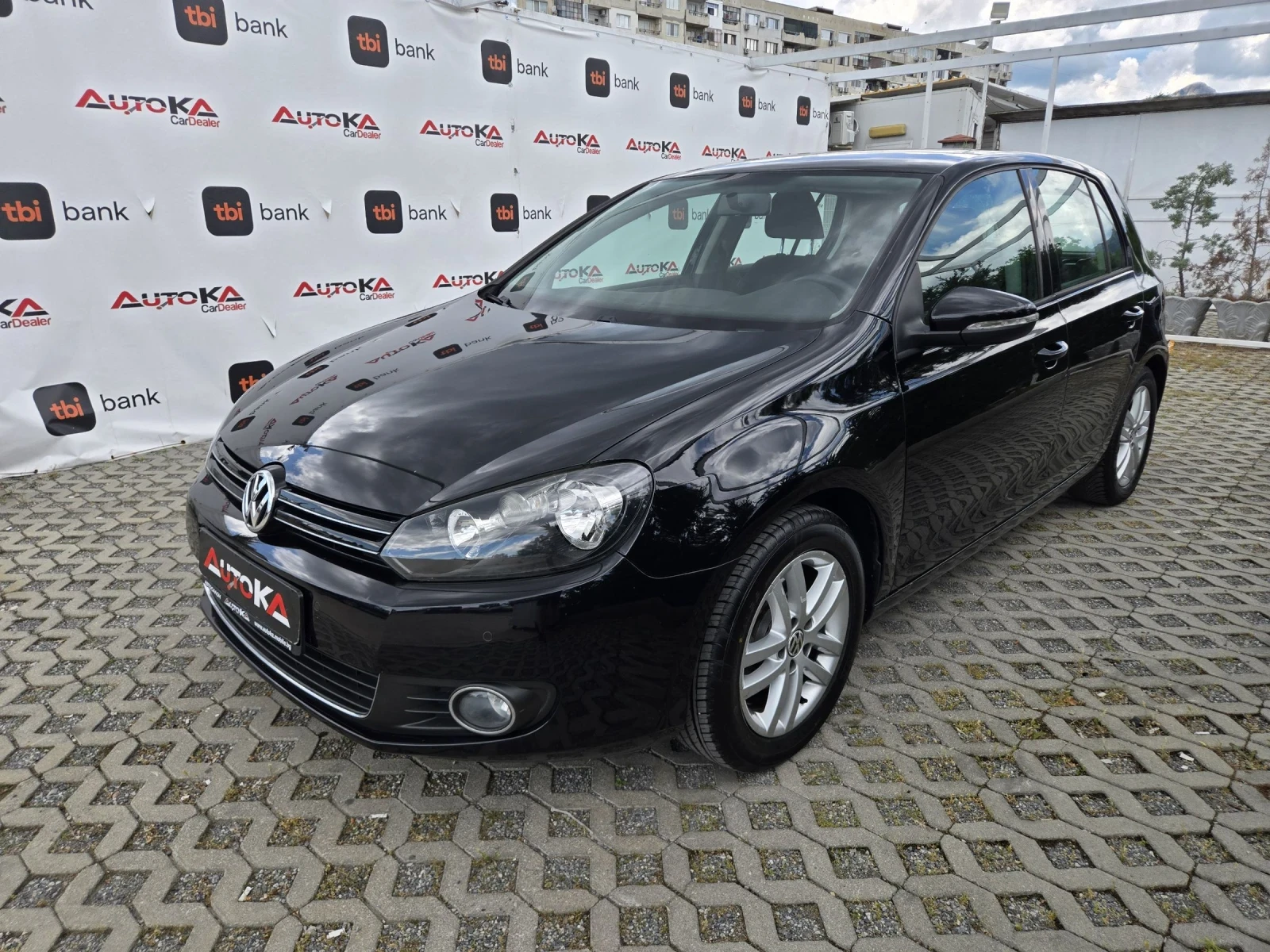 VW Golf 1.6i-102кс= ФАБРИЧНА ГАЗ= HIGHLINE= АВТОПИЛОТ, снимка 6 - Автомобили и джипове - 54825590