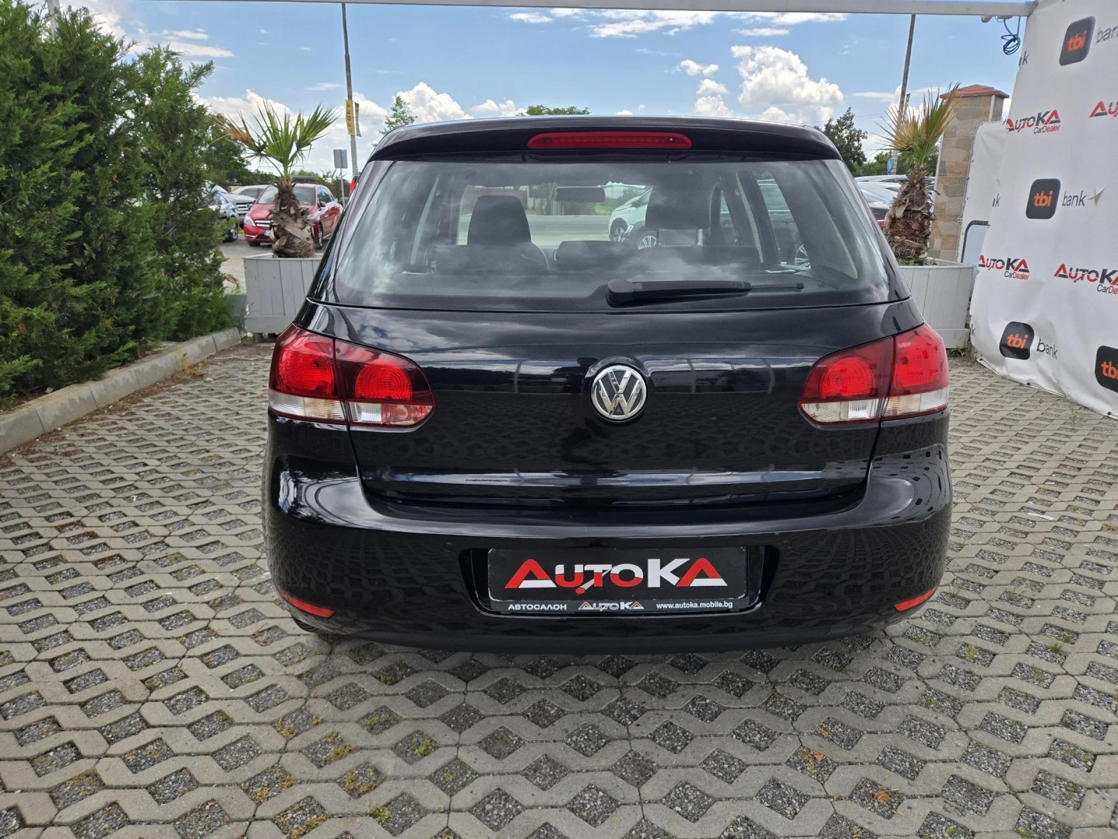 VW Golf 1.6i-102кс= ФАБРИЧНА ГАЗ= HIGHLINE= АВТОПИЛОТ, снимка 4 - Автомобили и джипове - 54825590