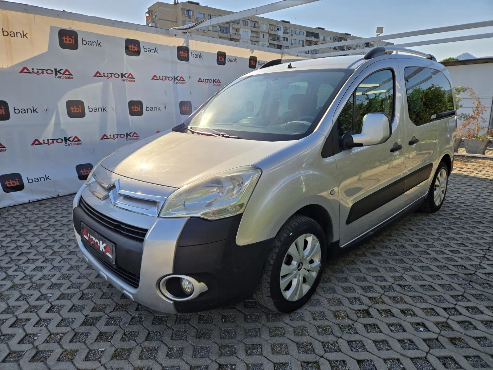 Citroen Berlingo 1.6i-120кс= КЛИМАТИК= XTR= EURO 5A, снимка 6 - Автомобили и джипове - 55105468