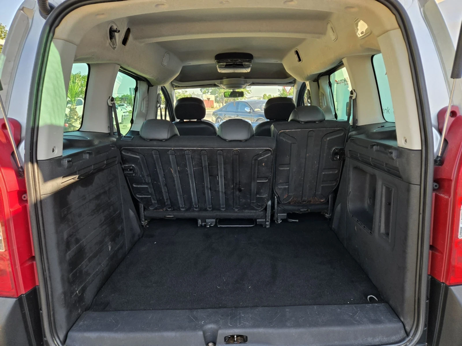 Citroen Berlingo 1.6i-120кс= КЛИМАТИК= XTR= EURO 5A, снимка 10 - Автомобили и джипове - 55105468