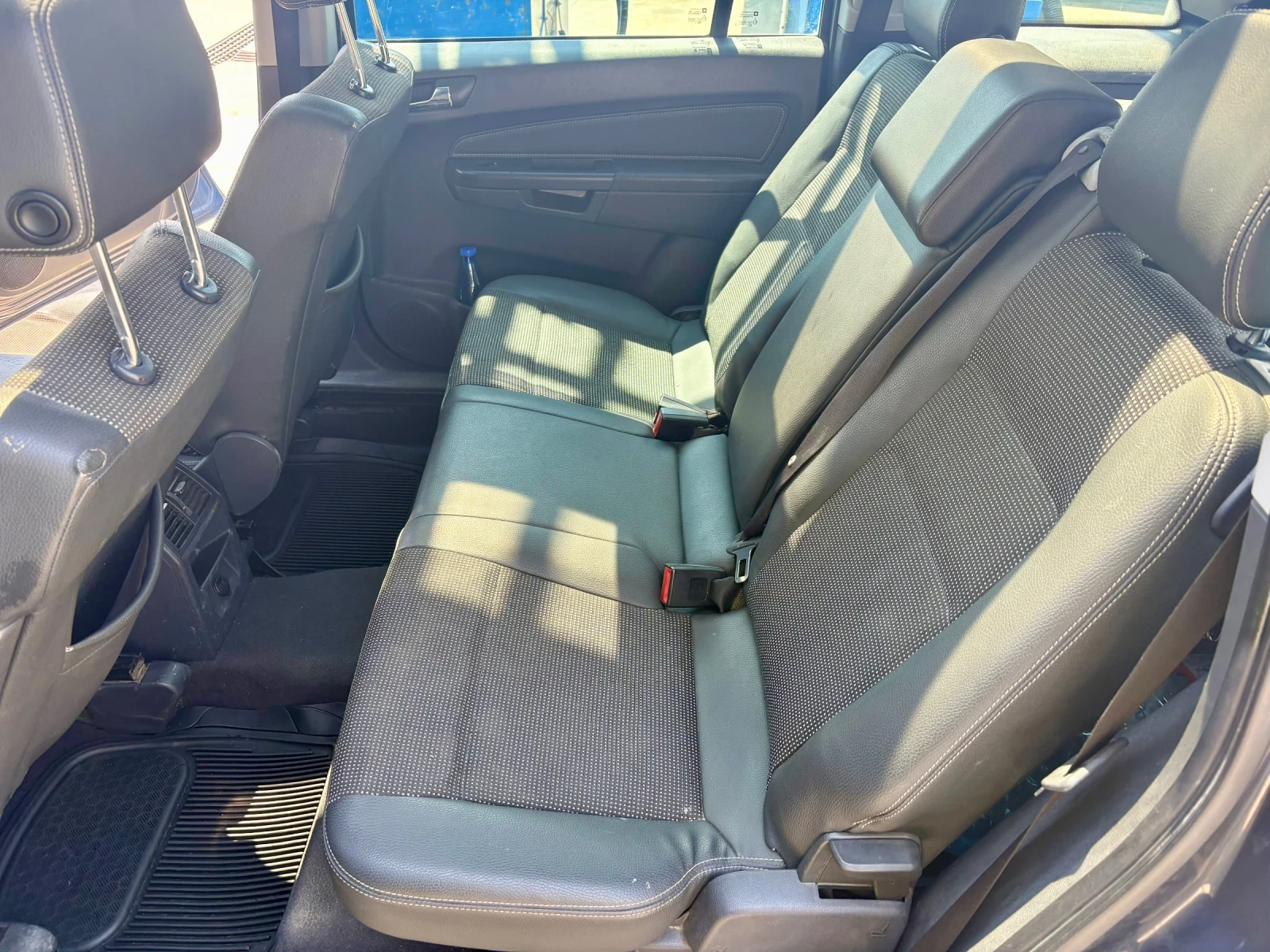 Opel Zafira 1.9 , снимка 13 - Автомобили и джипове - 55250106