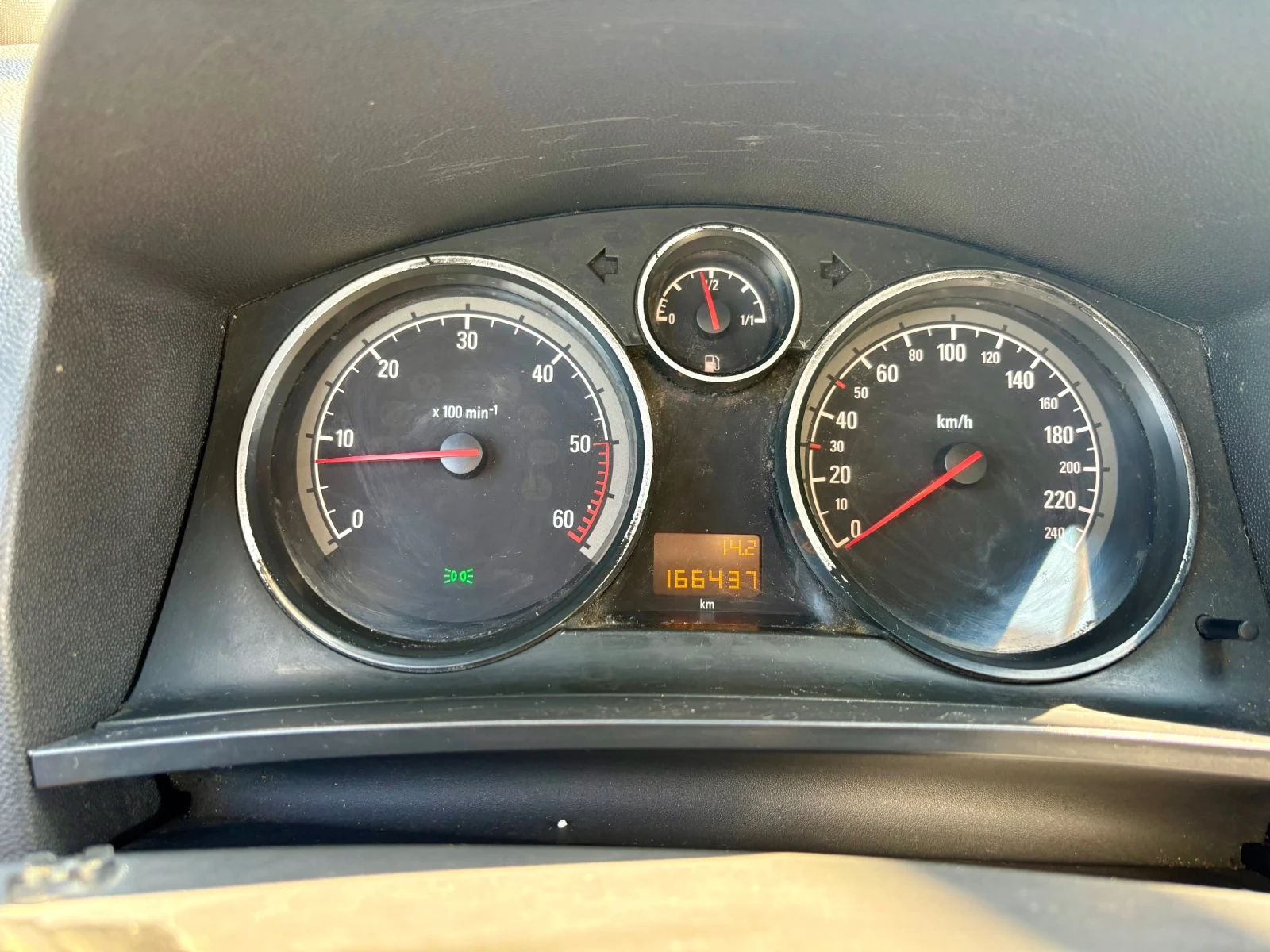 Opel Zafira 1.9 , снимка 7 - Автомобили и джипове - 55250106