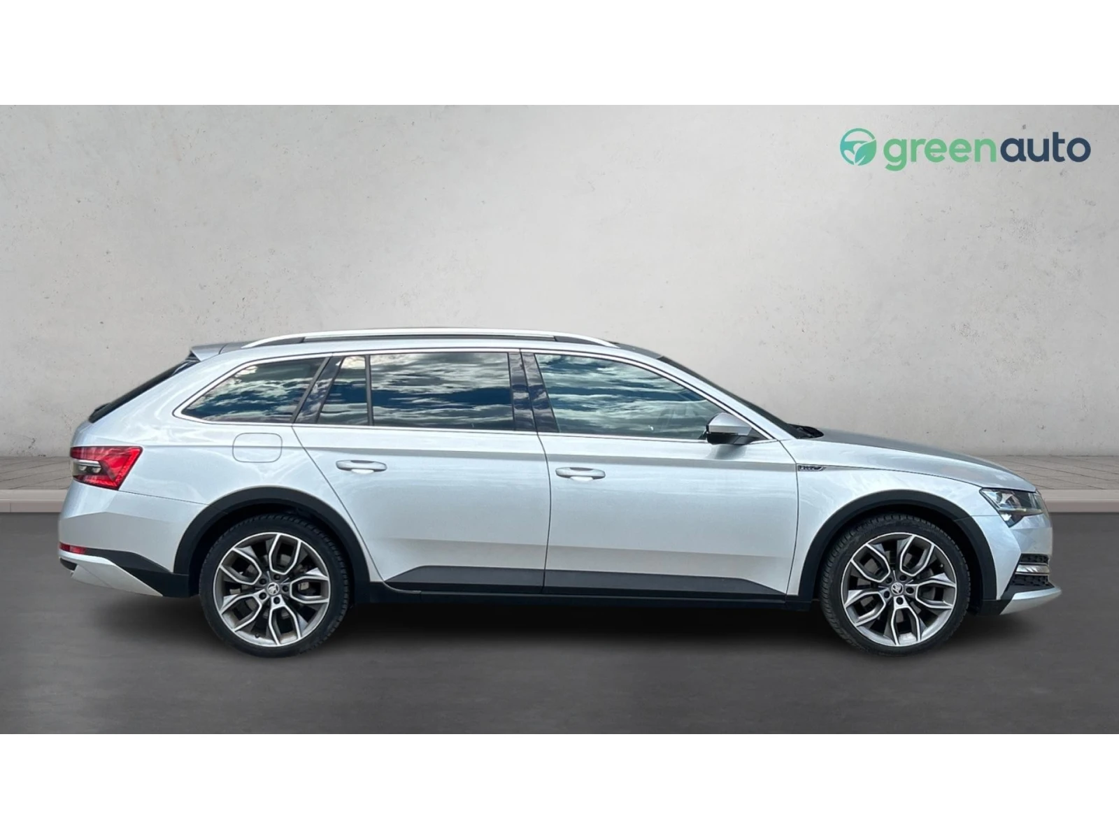 Skoda Superb  Scout 2.0 TSi  4x4 , Месечна вноска от 399  , снимка 8 - Автомобили и джипове - 55751879
