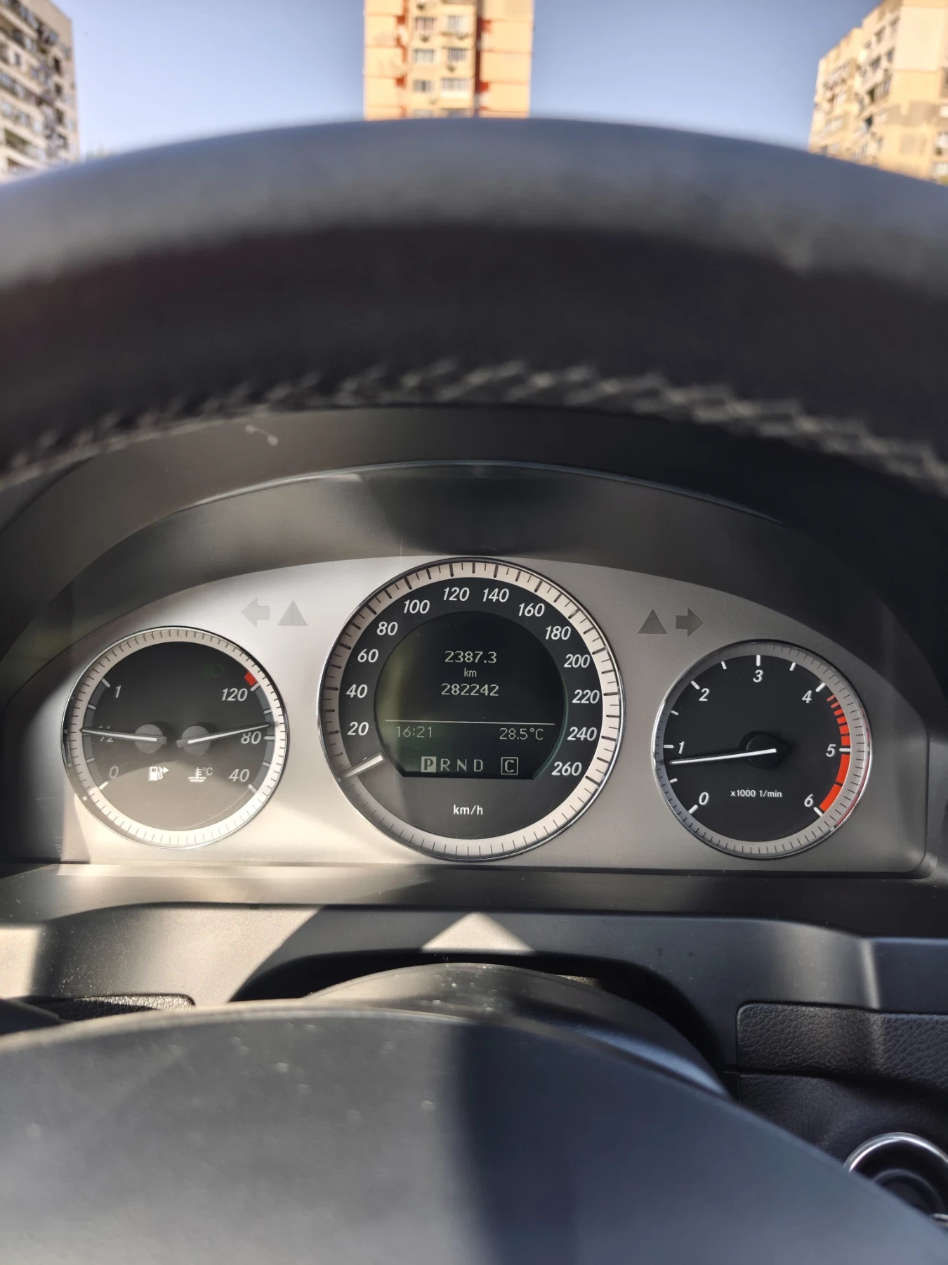 Mercedes-Benz C 220 Avantgarde, снимка 11 - Автомобили и джипове - 55878740