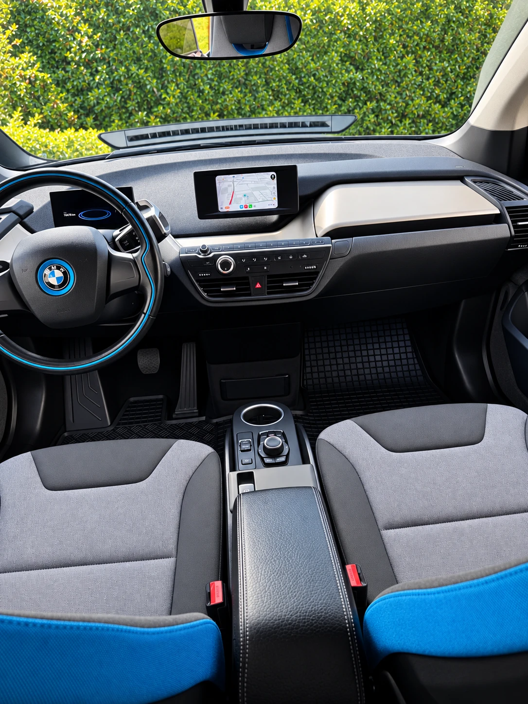 BMW i3 120Ah Premium Selection, снимка 15 - Автомобили и джипове - 56463447
