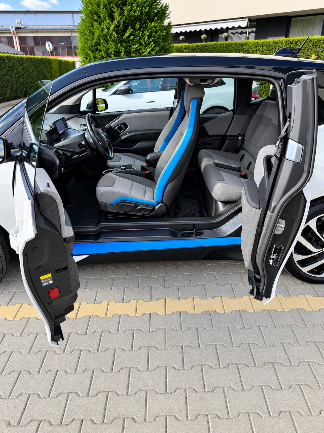 BMW i3 120Ah Premium Selection, снимка 14 - Автомобили и джипове - 56463447