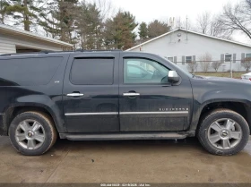 Chevrolet Suburban 5.3L V-8 310HP 4X4 Drive, снимка 14