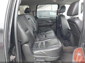 Chevrolet Suburban 5.3L V-8 310HP 4X4 Drive, снимка 8