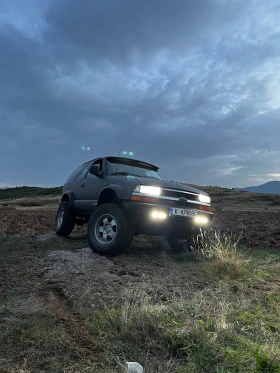 Chevrolet Blazer ZR2, снимка 2