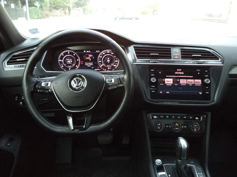 VW Tiguan  hi-line, снимка 9 - Автомобили и джипове - 47947515