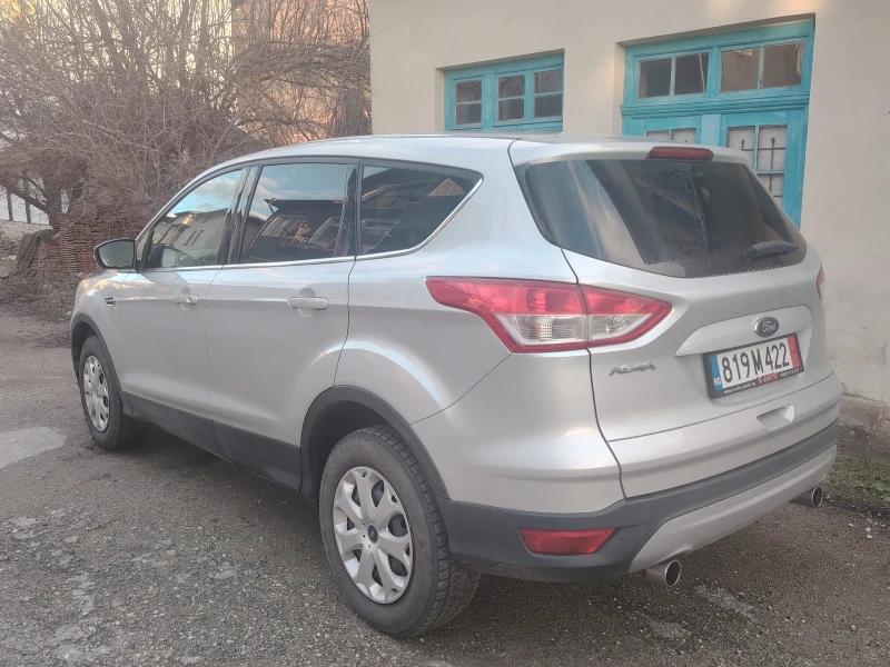 Ford Kuga Автомат/Кожа/Нави/Панорама, снимка 4 - Автомобили и джипове - 53346294