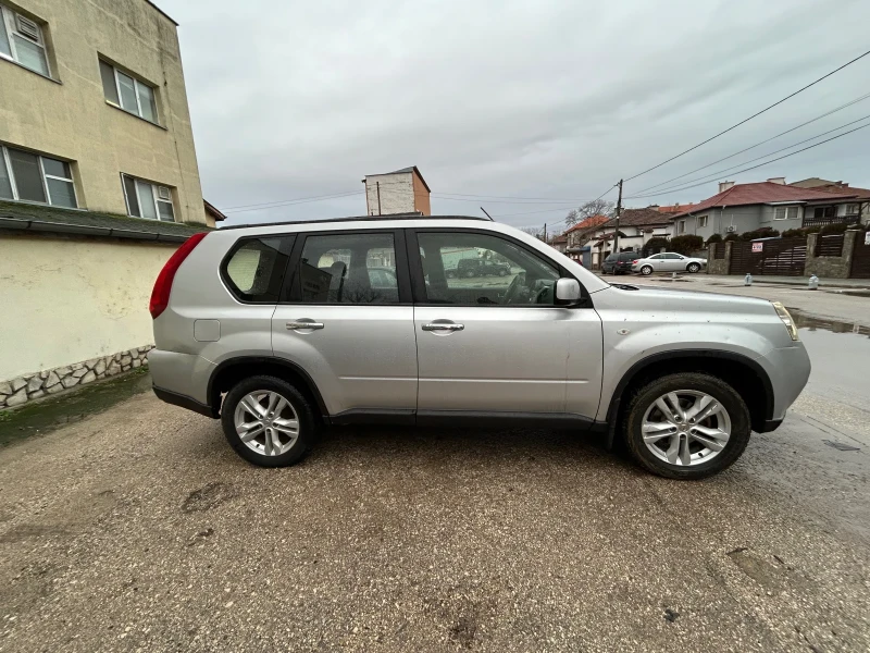 Nissan X-trail 2.0, снимка 4 - Автомобили и джипове - 49026878