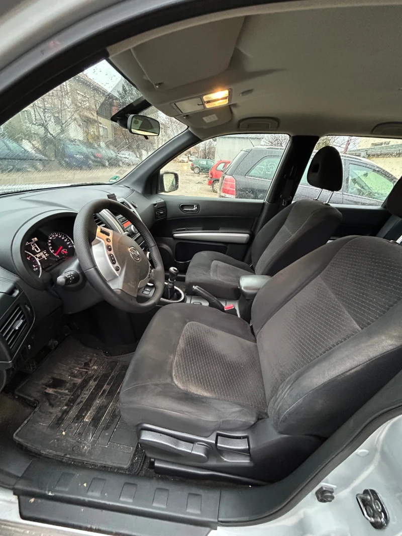 Nissan X-trail 2.0, снимка 6 - Автомобили и джипове - 49026878