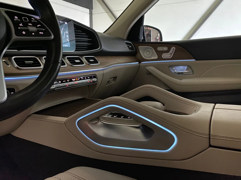 Mercedes-Benz GLE 350  AMG * 360 Camera* , снимка 13 - Автомобили и джипове - 50368601