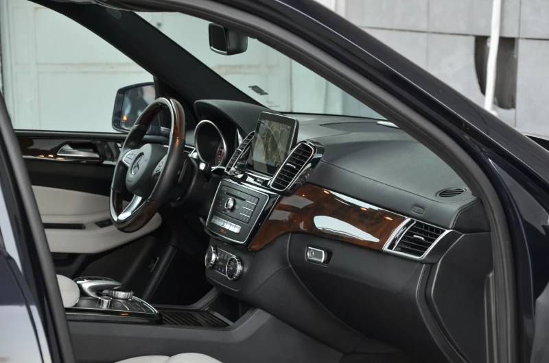 Mercedes-Benz GLE 350 9g* 4matic* Amg* Вакум 80900км!!!РЕГИСТРИРАН!, снимка 10 - Автомобили и джипове - 52312286