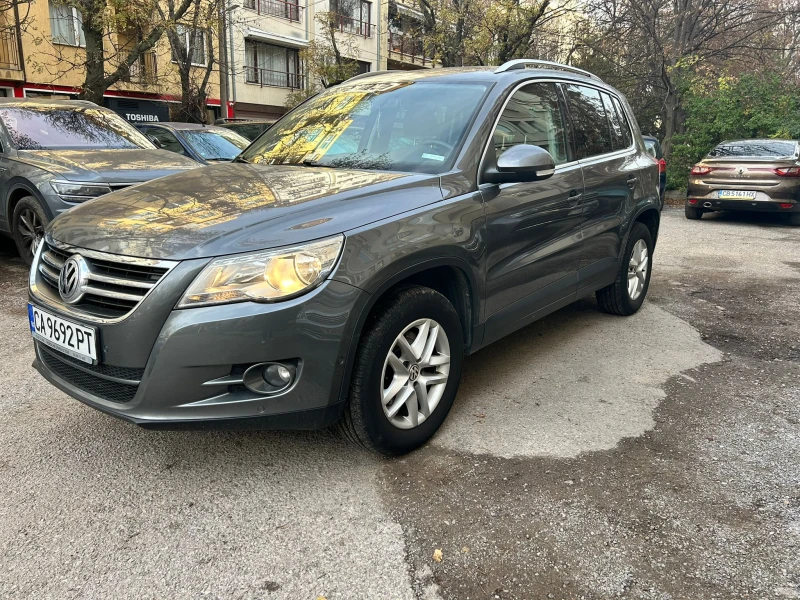 VW Tiguan, снимка 2 - Автомобили и джипове - 52446104