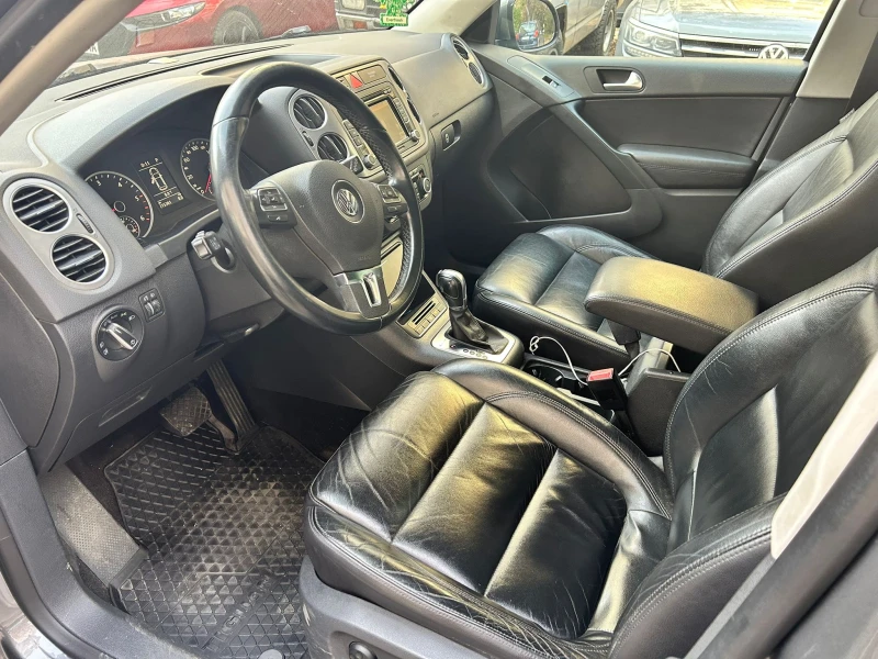 VW Tiguan, снимка 12 - Автомобили и джипове - 52446104