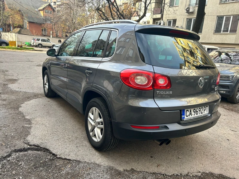 VW Tiguan, снимка 4 - Автомобили и джипове - 52446104