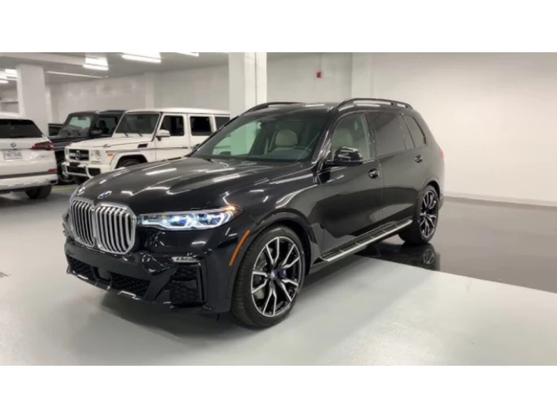 BMW X7 * xDrive40i / Premium Enhanced / M Sport / Drive A