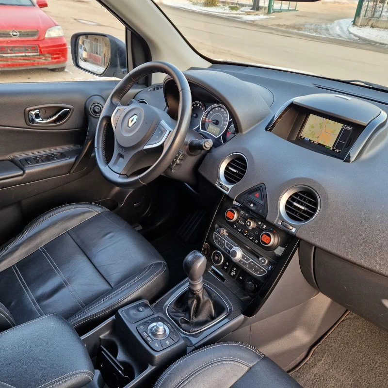 Renault Koleos 2.5 171к.4Х4 НАВИ/BOSE/КЕЙЛЕС/КОЖА/ШВЕЙЦАРИЯ , снимка 12 - Автомобили и джипове - 53048092