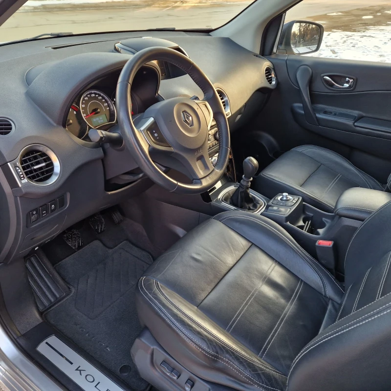 Renault Koleos 2.5 171к.4Х4 НАВИ/BOSE/КЕЙЛЕС/КОЖА/ШВЕЙЦАРИЯ , снимка 9 - Автомобили и джипове - 53048092