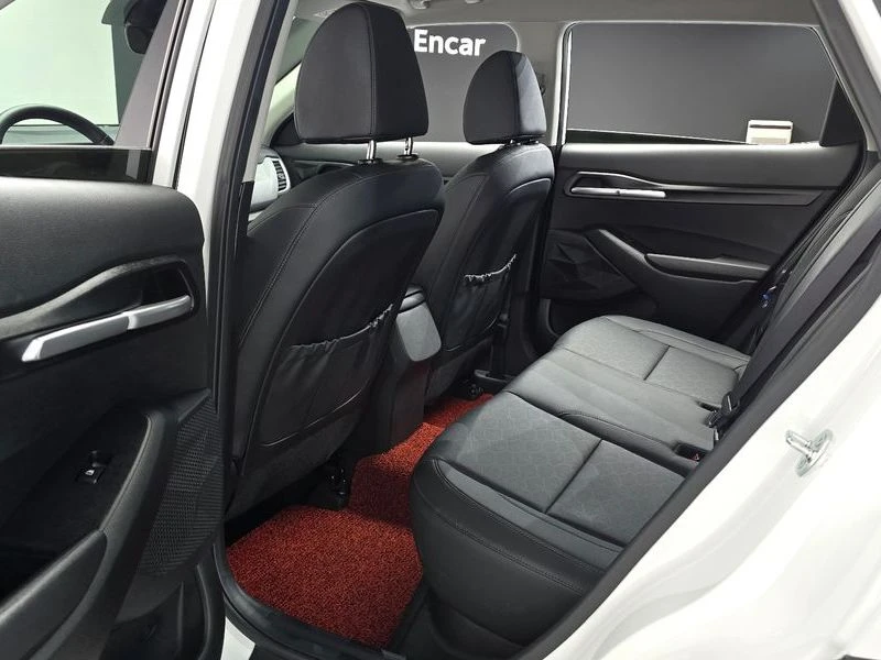 Kia Seltos 1.6 Automatic, снимка 11 - Автомобили и джипове - 55875647