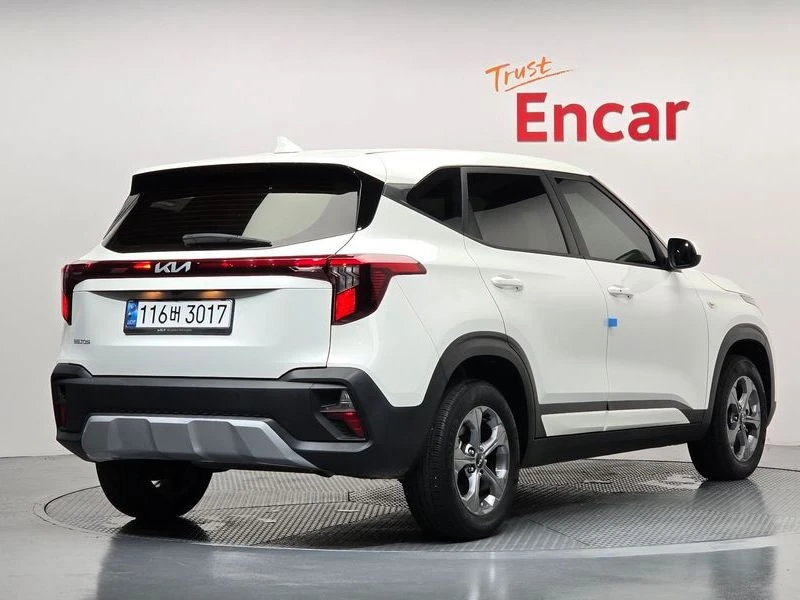 Kia Seltos 1.6 Automatic, снимка 2 - Автомобили и джипове - 55875647