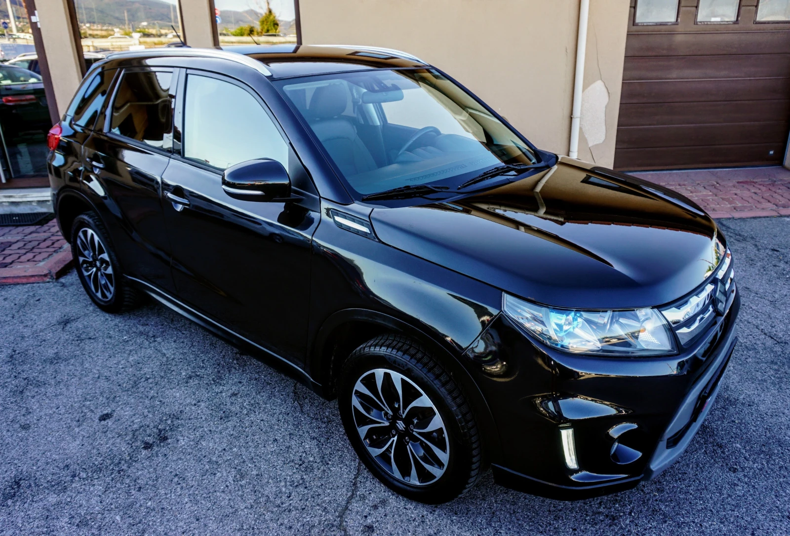 Suzuki Vitara 1.6DDIS V-TOP 4WD  - изображение 2