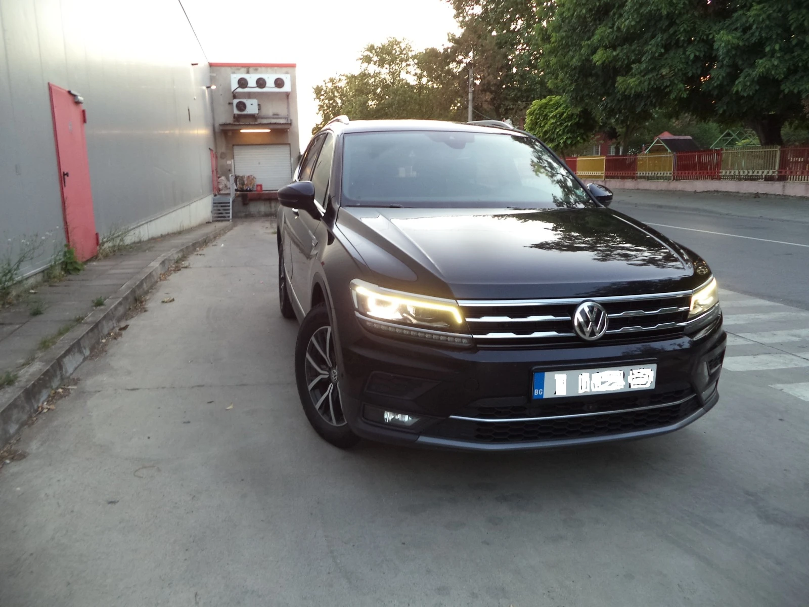 VW Tiguan  hi-line - изображение 4