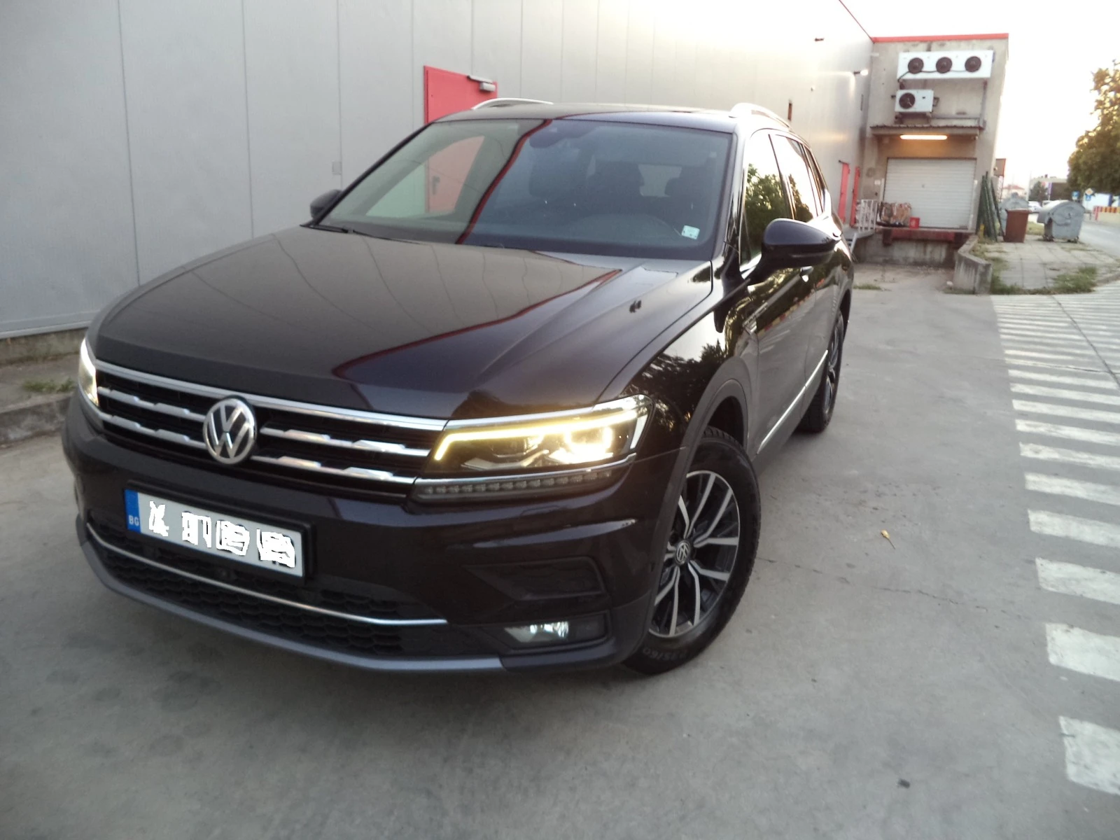 VW Tiguan  hi-line - изображение 2