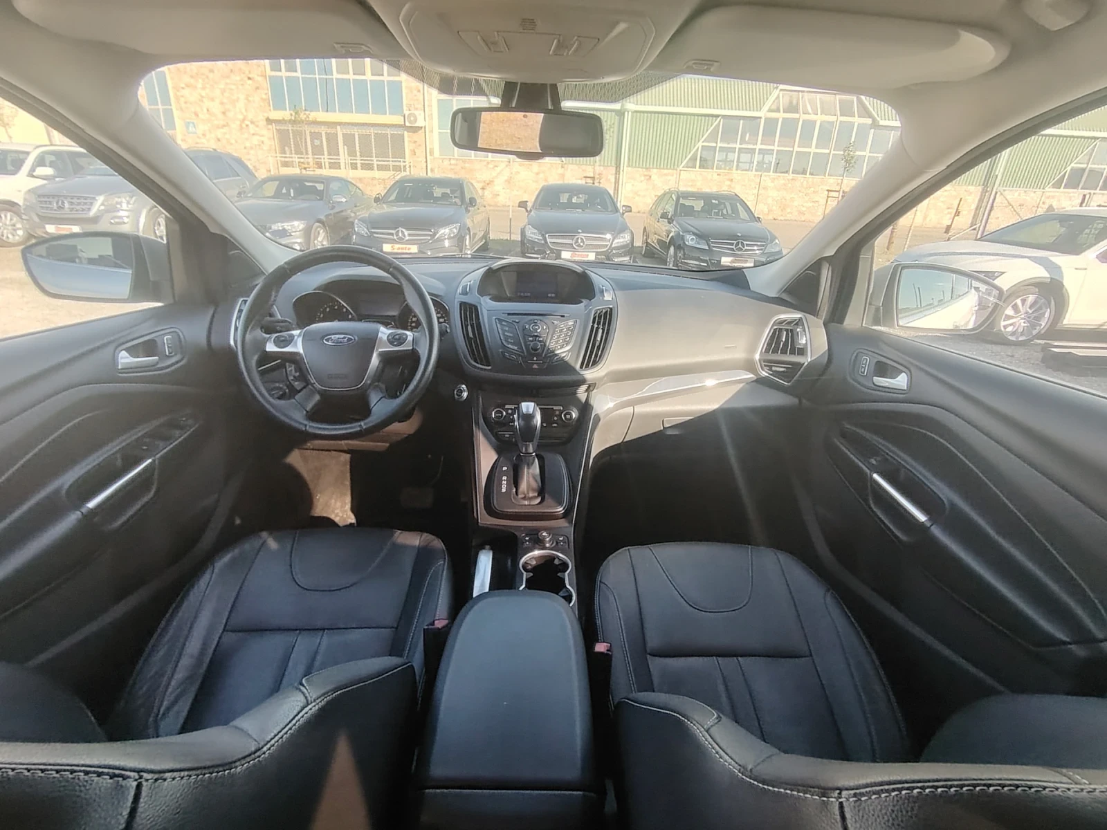 Ford Kuga 1.6 4x4/Автомат/Кожа/Нави/Панорама, снимка 14 - Автомобили и джипове - 53796329