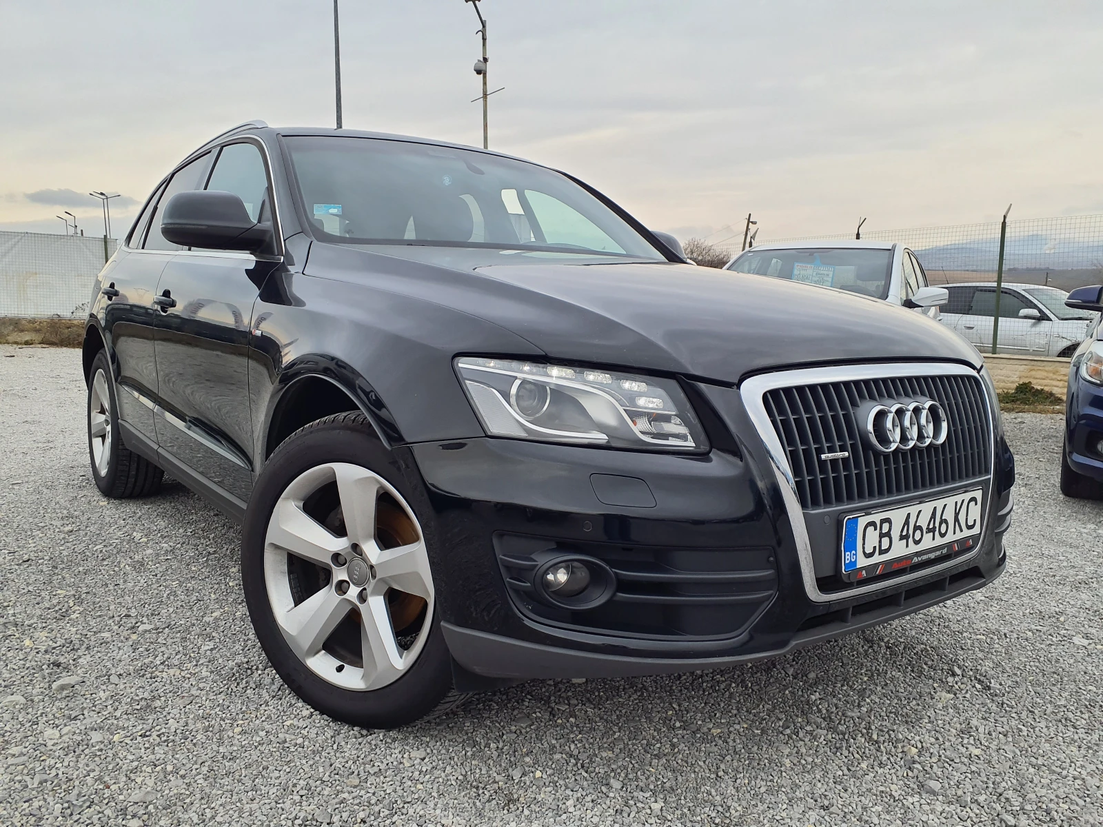 Audi Q5 2.0TDI-S-LINNE - изображение 4