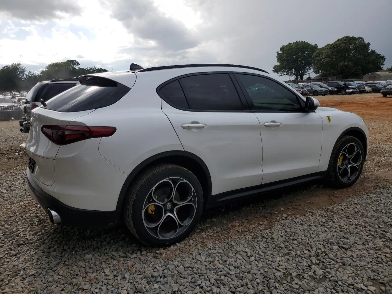Alfa Romeo Stelvio TI* Q4* HARMAN/KARDON* ПОДГРЕВИ - изображение 6