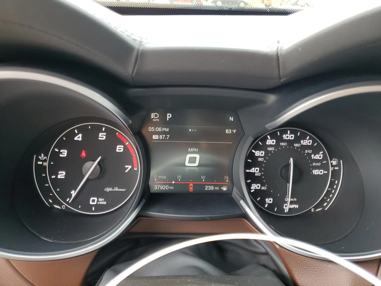 Alfa Romeo Stelvio TI* Q4* HARMAN/KARDON* ПОДГРЕВИ - изображение 9