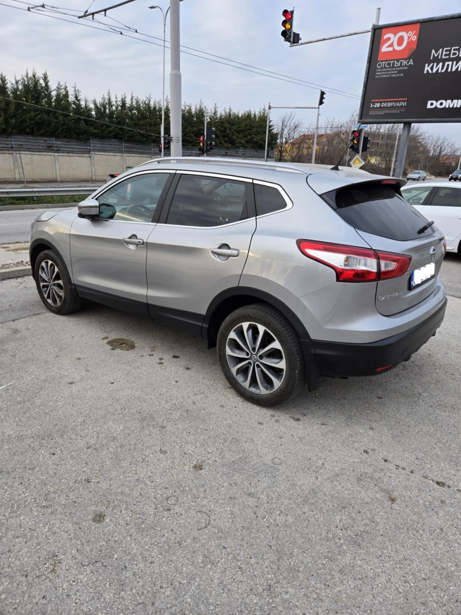 Nissan Qashqai Premium, снимка 6 - Автомобили и джипове - 53686677