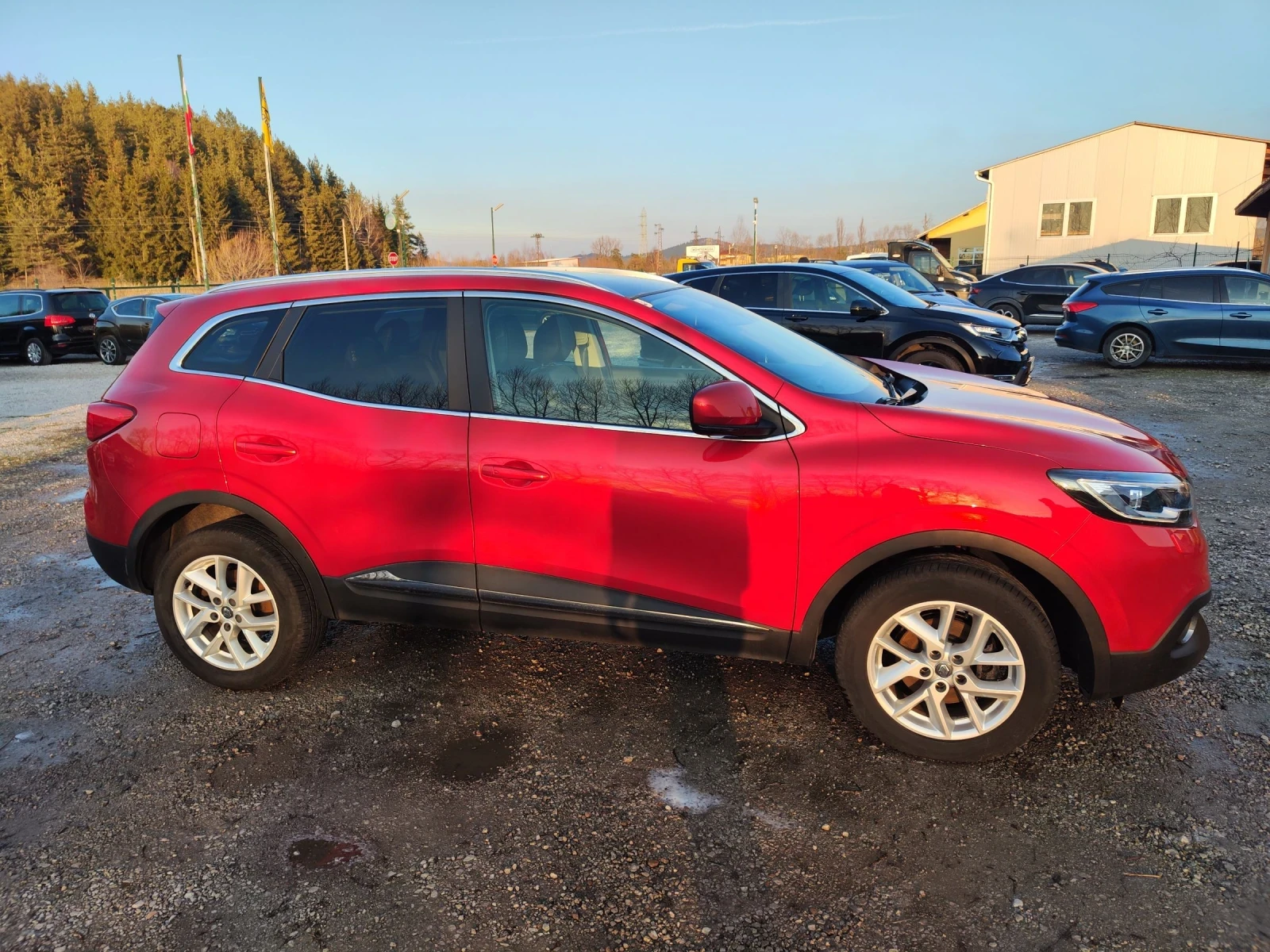 Renault Kadjar 1.6 4#4 панорамна , снимка 3 - Автомобили и джипове - 53739677