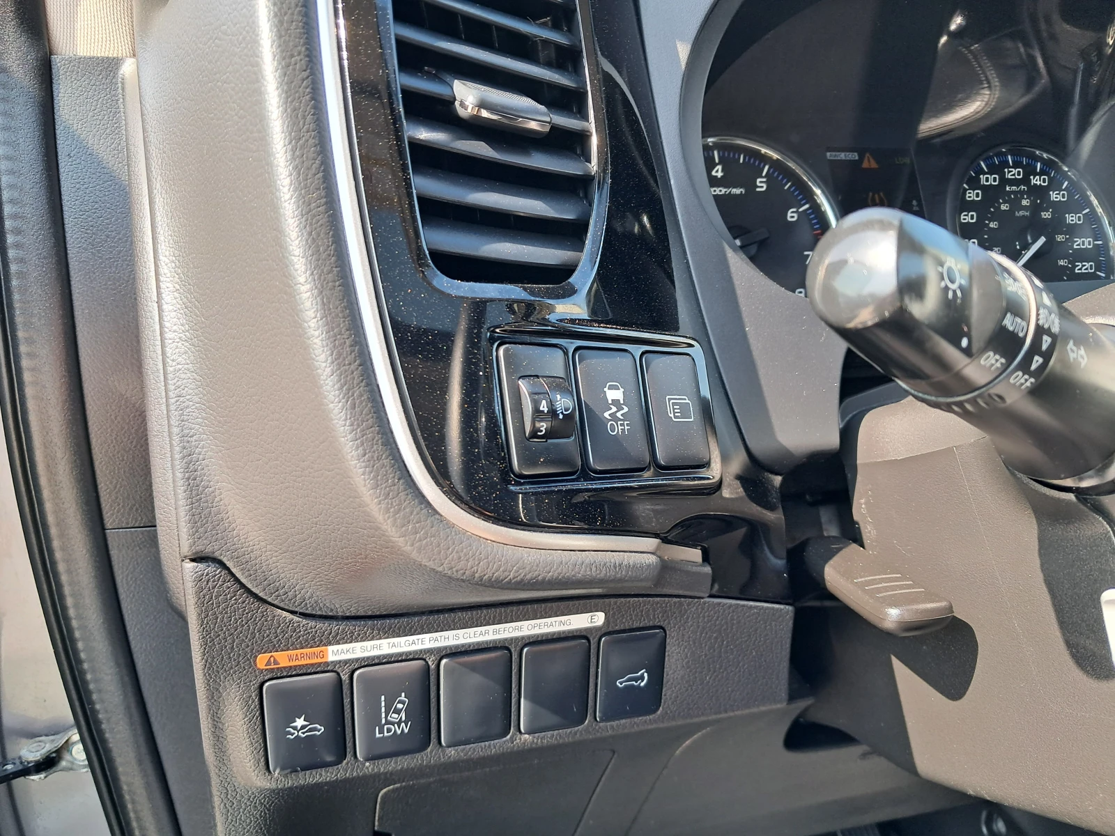 Mitsubishi Outlander 3.0 S-AWC GT, снимка 14 - Автомобили и джипове - 53804240