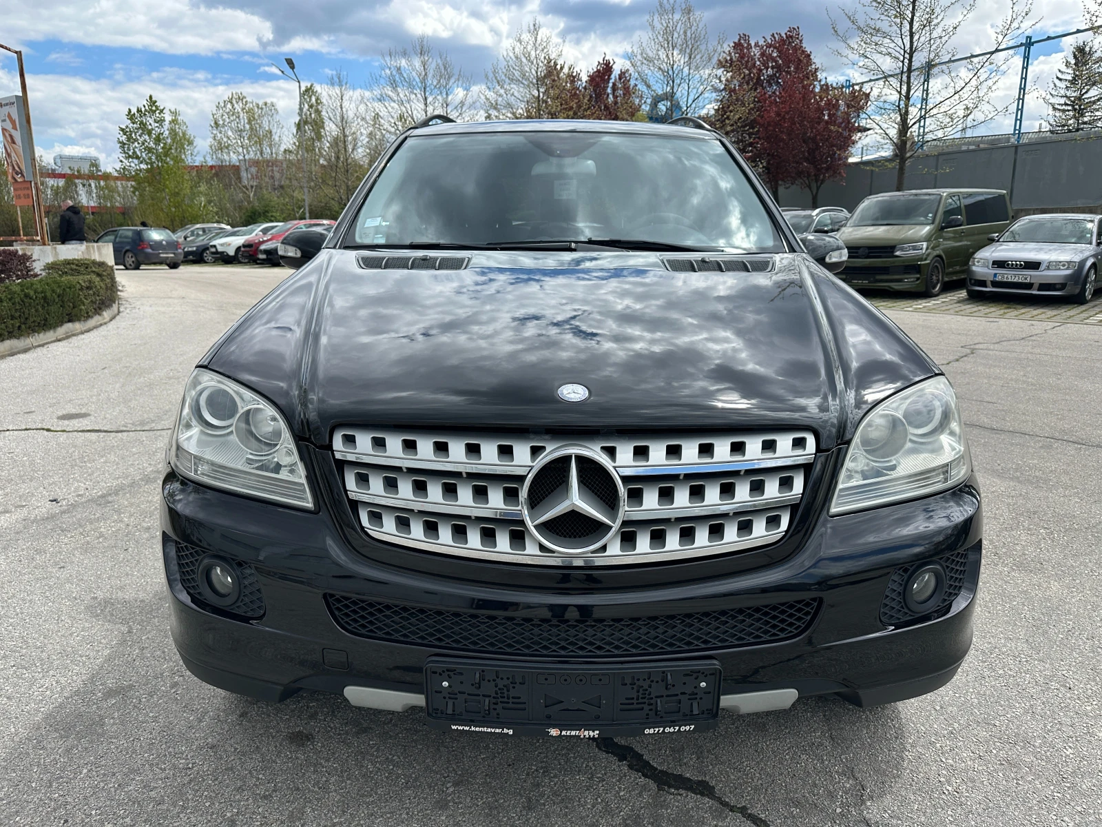 Mercedes-Benz ML 320, снимка 7 - Автомобили и джипове - 54330690