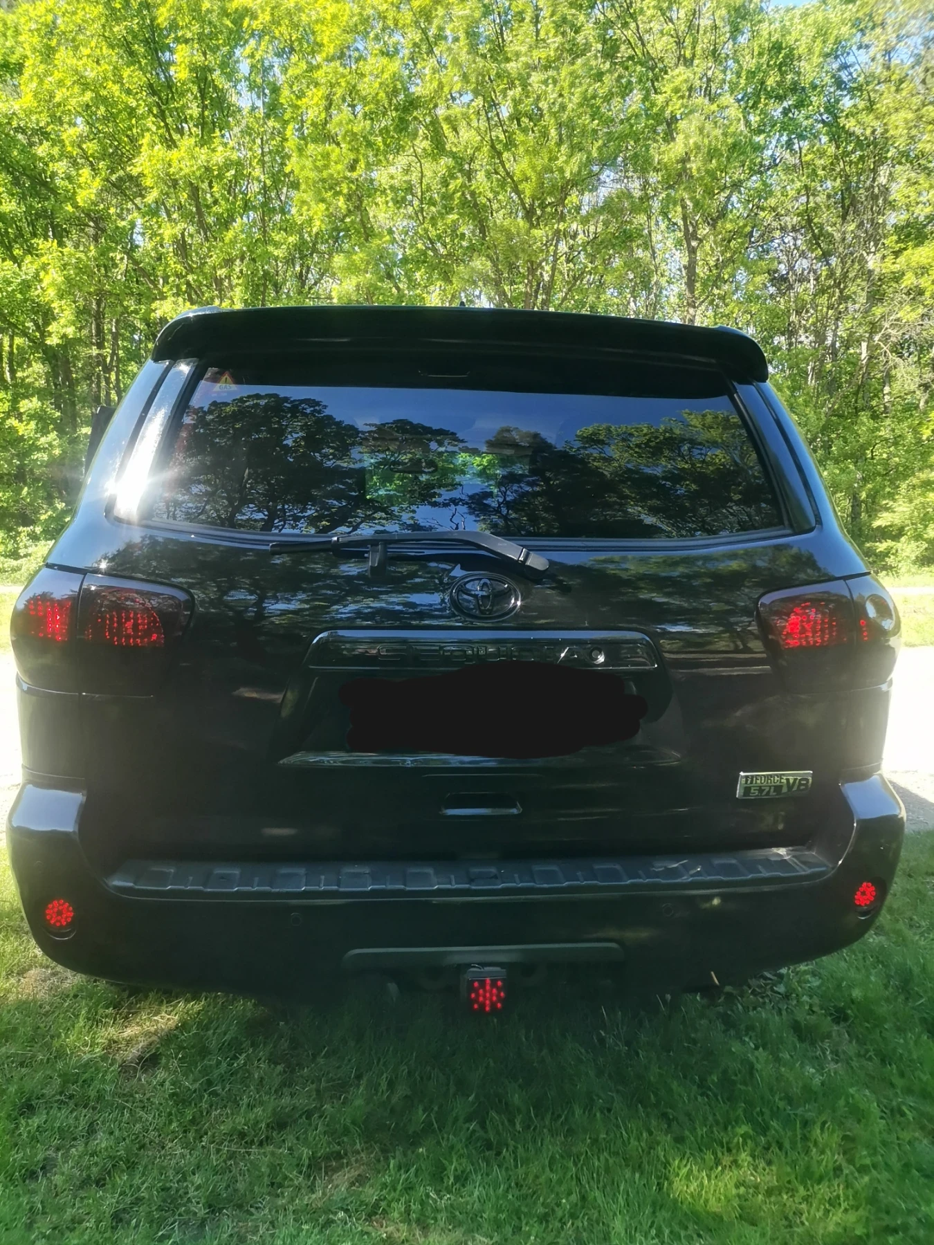 Toyota Sequoia, снимка 2 - Автомобили и джипове - 54669996